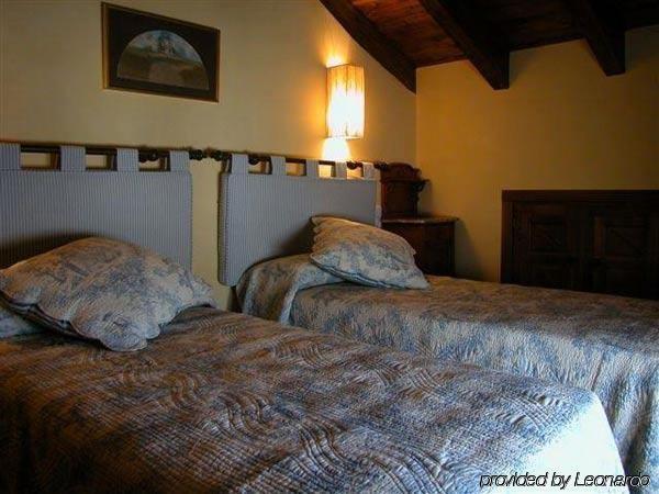 Hotel Restaurante Dona Anita Requena Δωμάτιο φωτογραφία