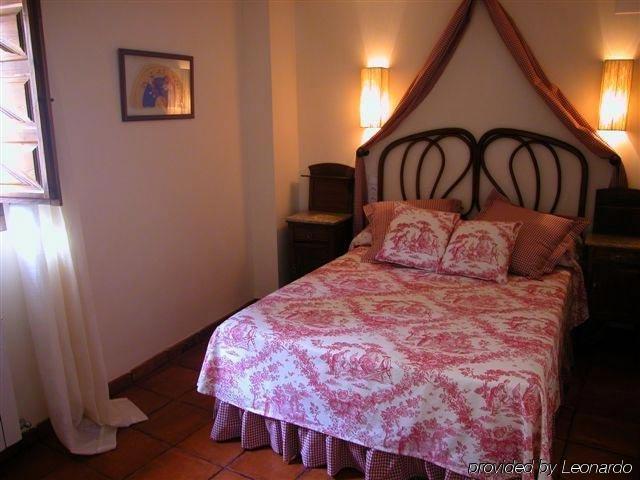 Hotel Restaurante Dona Anita Requena Δωμάτιο φωτογραφία
