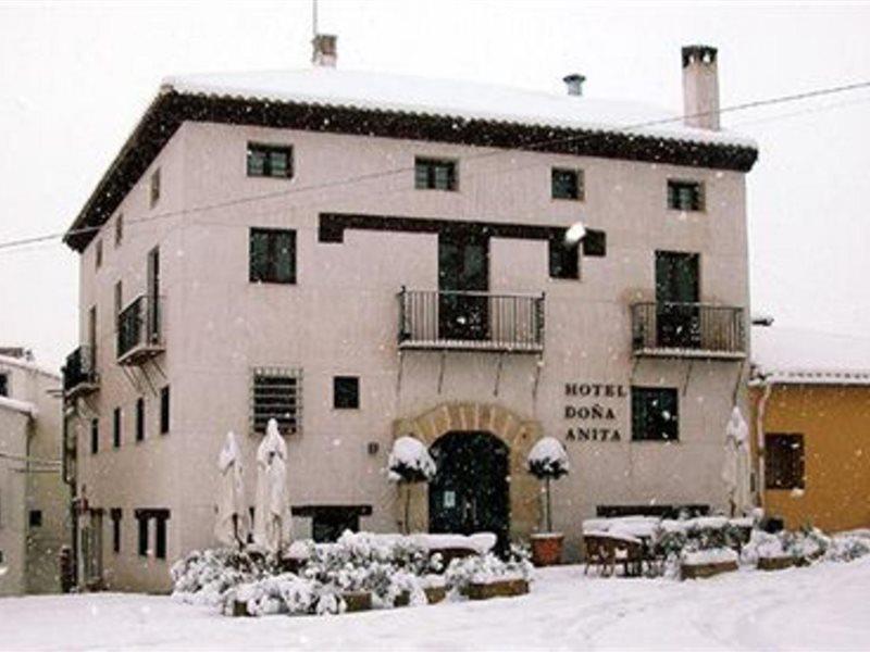 Hotel Restaurante Dona Anita Requena Εξωτερικό φωτογραφία